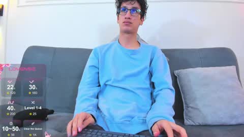 Snapshot of camilo_stark chatting on 05/03/26, 03:12 Camilo online show from 05/03/26, 03:12