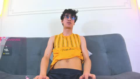 Snapshot of camilo_stark chatting on 05/19/26, 03:02 Camilo online show from 05/19/26, 03:02