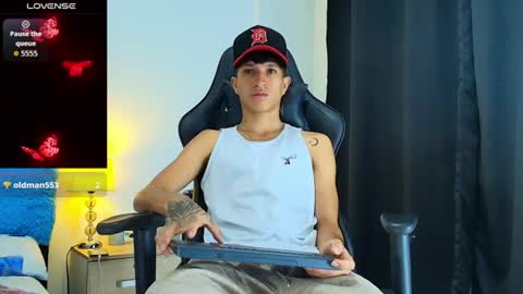 Snapshot of camilobass_ chatting on 07/26/26, 01:14 Camilo Bass online show from 07/26/26, 01:14