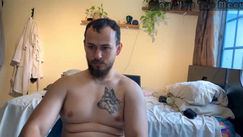 Snapshot of camiloex chatting on 01/24/25, 09:26 Camilo online show from 01/24/25, 09:26