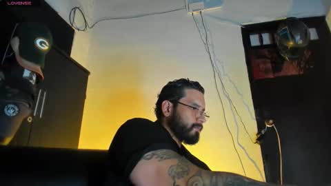 Camilo online show from 12/22/25, 04:48