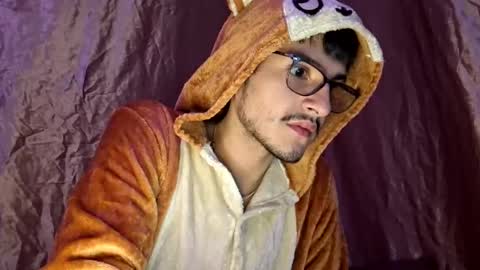 camilor00 online show from 11/17/25, 12:27