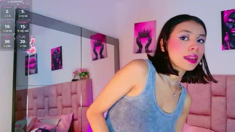 Snapshot of camiluxe chatting on 02/08/26, 08:23 camiluxe online show from 02/08/26, 08:23