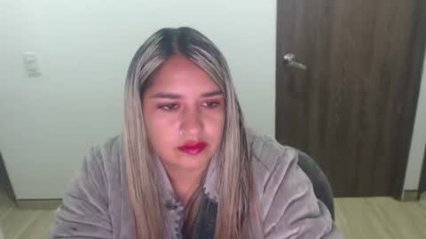 Snapshot of camivilla393140 chatting on 07/11/26, 02:14 camivilla393140 online show from 07/11/26, 02:14