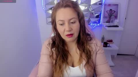 camixxx_m online show from 09/30/25, 01:38