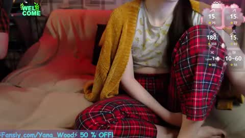 Snapshot of camkitana01 chatting on 02/14/25, 05:46 Kitana online show from 02/14/25, 05:46