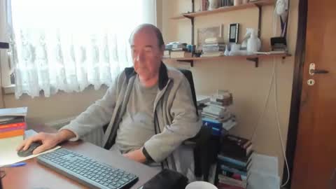 Snapshot of cammee chatting on 01/06/25, 09:52 Cammee online show from 01/06/25, 09:52