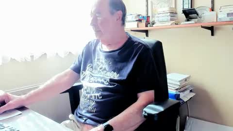 Snapshot of cammee chatting on 03/15/26, 09:59 Cammee online show from 03/15/26, 09:59