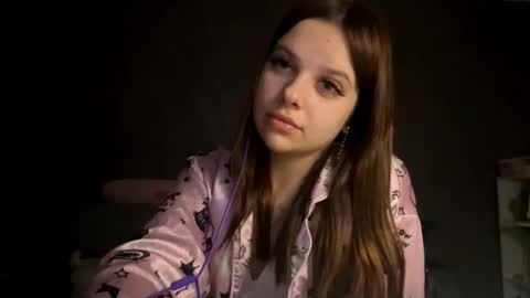 Vicky online show from 09/25/25, 04:00
