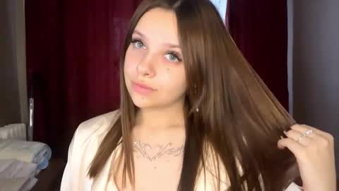 Vicky online show from 10/04/25, 11:30