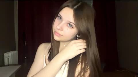 Vicky online show from 10/16/25, 03:46