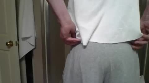 Snapshot of cammyman6900 chatting on 02/25/25, 03:05 cammyman6900 online show from 02/25/25, 03:05