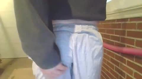 Snapshot of cammyman6900 chatting on 10/27/25, 01:26 cammyman6900 online show from 10/27/25, 01:26