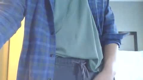 Snapshot of cammyman6900 chatting on 11/01/25, 08:22 cammyman6900 online show from 11/01/25, 08:22