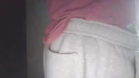 Snapshot of cammyman6900 chatting on 11/14/25, 05:06 cammyman6900 online show from 11/14/25, 05:06