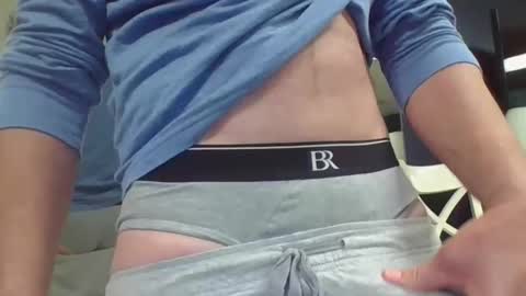 Snapshot of cammyman6900 chatting on 12/04/25, 03:43 cammyman6900 online show from 12/04/25, 03:43