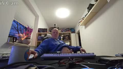 campdavid79 online show from 01/01/25, 03:03