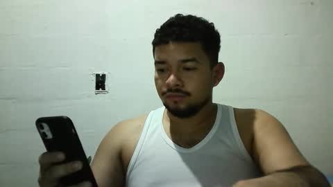 Snapshot of camrichard chatting on 05/19/26, 02:51 Richard online show from 05/19/26, 02:51