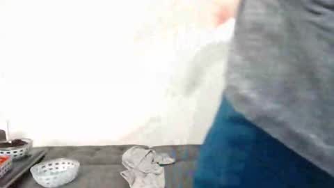 Cam online show from 10/06/25, 08:12