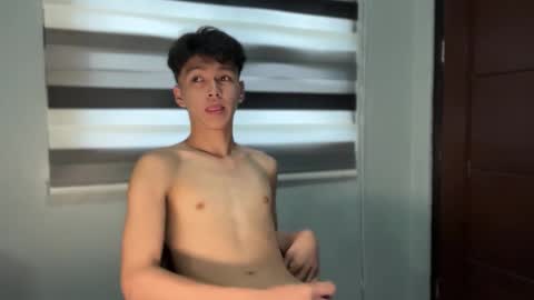 Snapshot of camwithethan chatting on 10/10/25, 05:28 Ethan online show from 10/10/25, 05:28