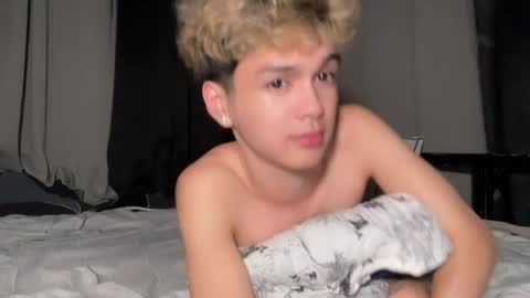 Ethan online show from 04/18/26, 03:49