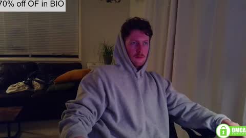 Snapshot of canadianstud18 chatting on 03/12/25, 02:52 Devon online show from 03/12/25, 02:52