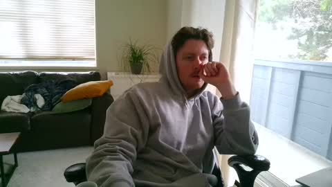 Snapshot of canadianstud18 chatting on 03/12/25, 11:01 Devon online show from 03/12/25, 11:01