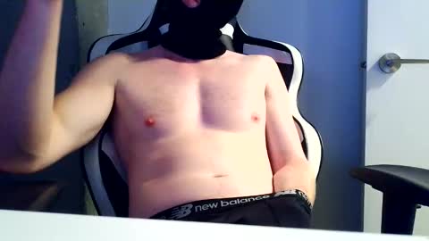 Snapshot of canadianstud18 chatting on 01/06/26, 03:21 Devon online show from 01/06/26, 03:21