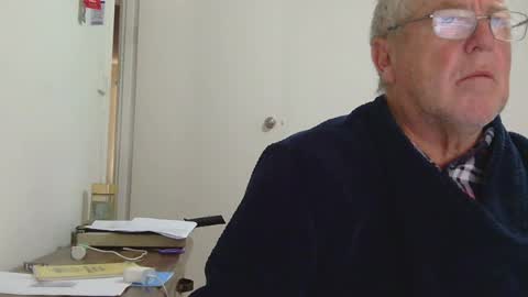 Snapshot of canberian chatting on 06/09/26, 11:38 Canberian online show from 06/09/26, 11:38