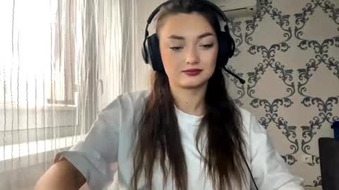 Snapshot of cancychill chatting on 11/11/25, 08:03 Kate online show from 11/11/25, 08:03