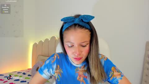 Candase online show from 02/01/25, 08:29