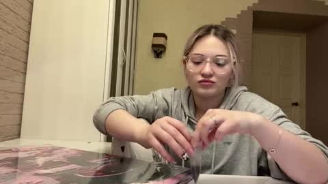 candelariahile online show from 02/16/26, 03:30