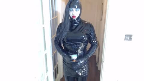 candi smokes online show from 02/17/25, 02:37