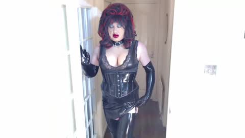 candi smokes online show from 04/26/26, 12:47