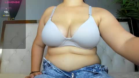 Candy  online show from 11/05/25, 12:38