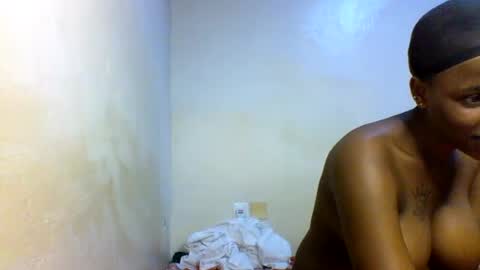 Snapshot of candiedolly chatting on 06/28/26, 05:08 Candie online show from 06/28/26, 05:08