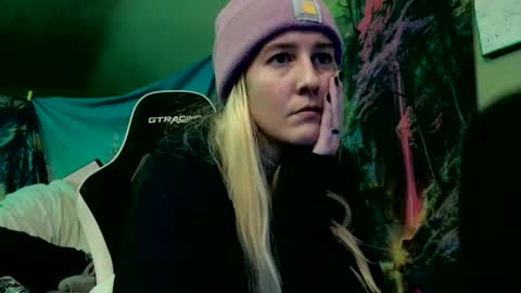 Candi online show from 04/01/26, 01:41