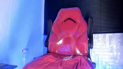 candresruiz online show from 10/10/25, 11:42