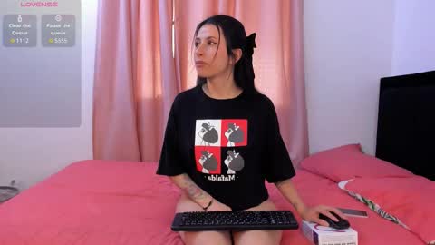 Snapshot of candy_babe22 chatting on 12/16/25, 08:47 Candy online show from 12/16/25, 08:47