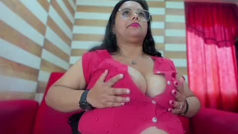 Candy  Brown online show from 12/11/24, 03:47