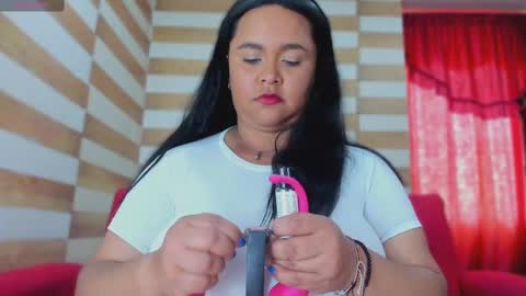 Candy  Brown online show from 10/21/25, 12:39