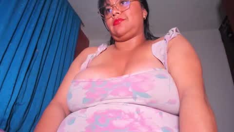 Snapshot of candy_browm1 chatting on 05/06/26, 01:36 Candy Brown online show from 05/06/26, 01:36