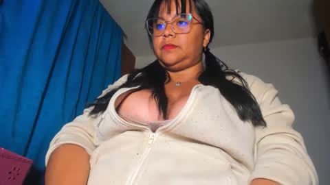 Snapshot of candy_browm1 chatting on 05/19/26, 01:56 Candy Brown online show from 05/19/26, 01:56