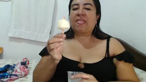 Snapshot of candy_candi chatting on 12/02/24, 03:37 lucy online show from 12/02/24, 03:37