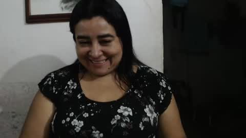 Snapshot of candy_candi chatting on 12/18/24, 03:04 lucy online show from 12/18/24, 03:04