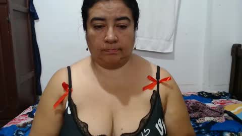 Snapshot of candy_candi chatting on 12/22/24, 03:11 lucy online show from 12/22/24, 03:11