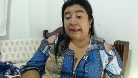 Snapshot of candy_candi chatting on 01/12/25, 11:36 lucy online show from 01/12/25, 11:36