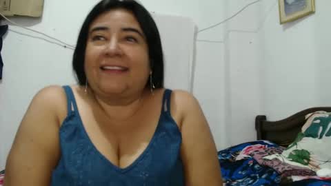 Snapshot of candy_candi chatting on 01/15/25, 02:17 lucy online show from 01/15/25, 02:17