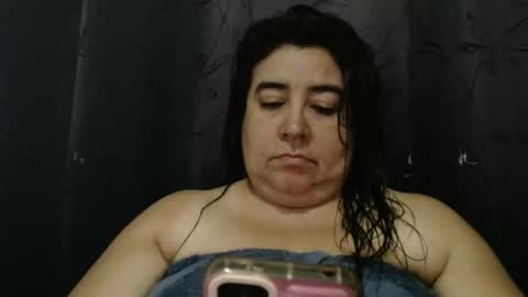 Snapshot of candy_candi chatting on 01/26/25, 04:51 lucy online show from 01/26/25, 04:51