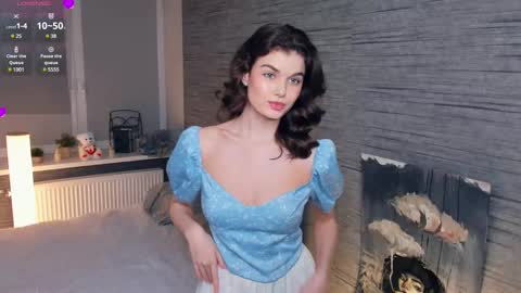 Flora online show from 03/03/25, 02:15